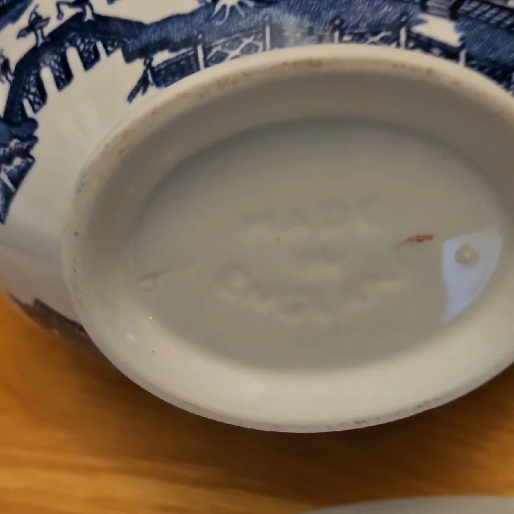 Johnson Brothers Blue and White Gravy Boat with Saucer - Picture 5 of 16